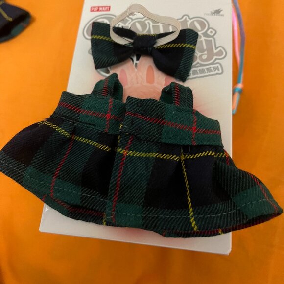 Labubu outfit Hand Made Green Tartan Dress and Bow - Picture 3 of 4